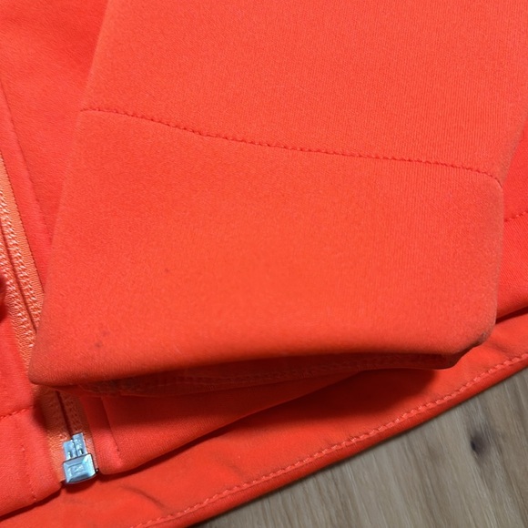 North face Windwall Women’s Jacket Orange - Picture 2 of 11
